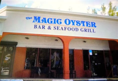 Taste the Wonder of Fresh Oysters at the Magic Oyster Bar in Jensen Beach